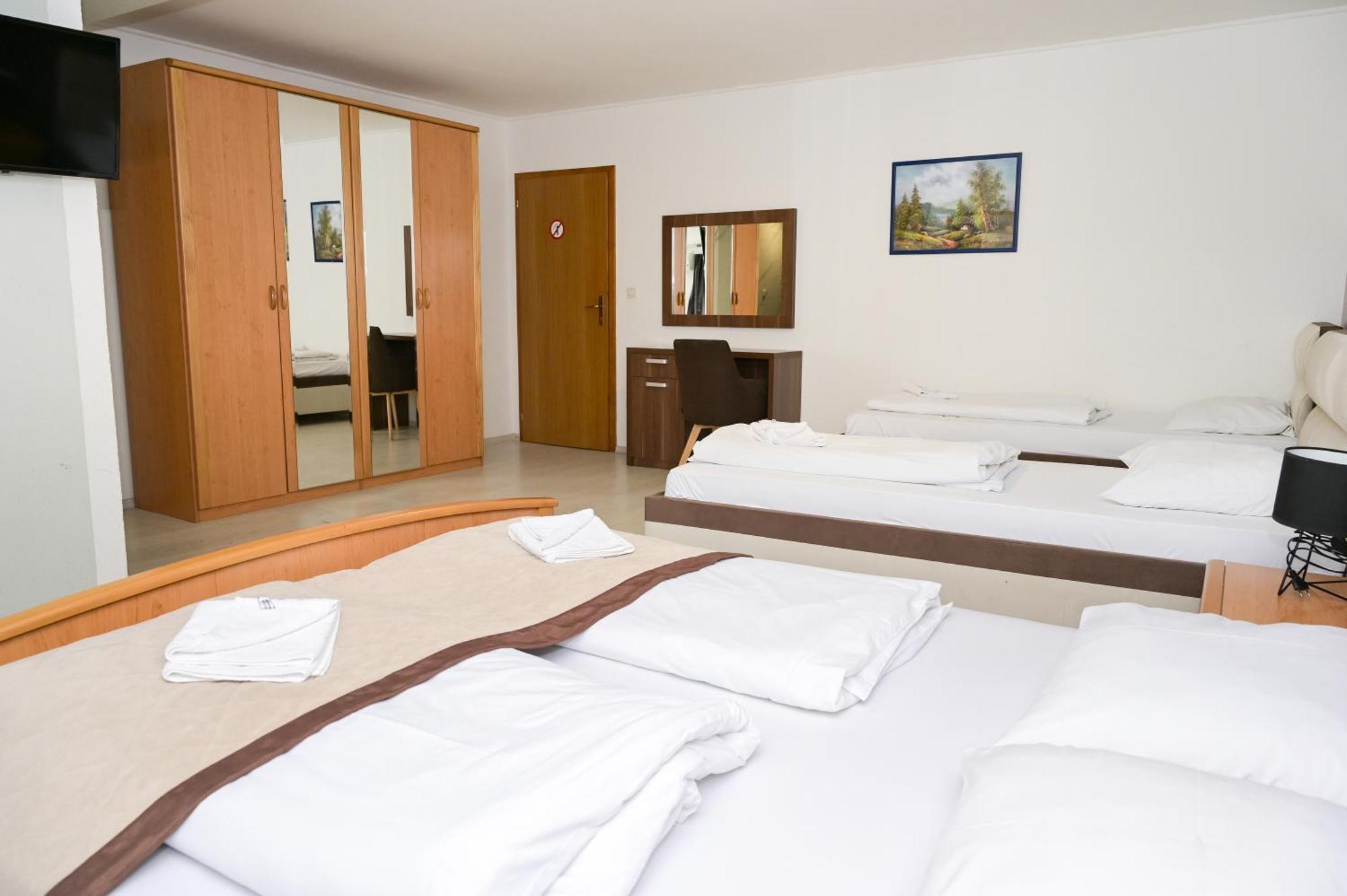 Motel Plaza Jajce Exteriör bild